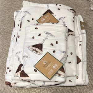 NWT espresso martini towel set